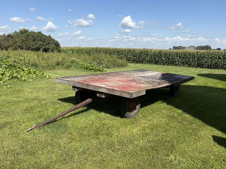 flat-hay-rack,-7.5’x14.5’,-plywood-deck,-*wire-panels-not-included-image-1