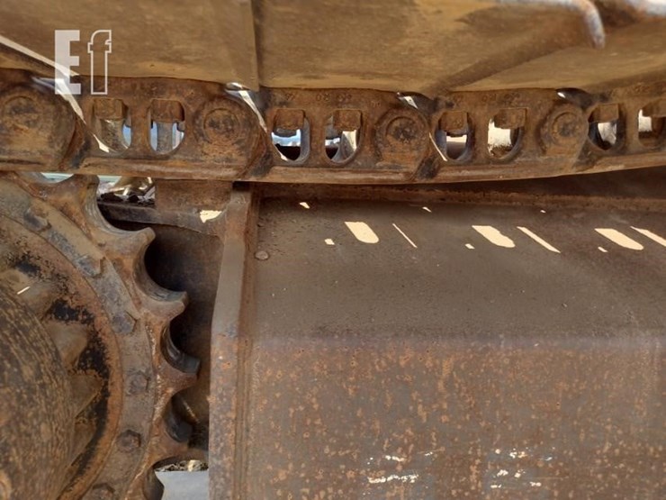 2011-komatsu-pc228us-lc-8-image-39