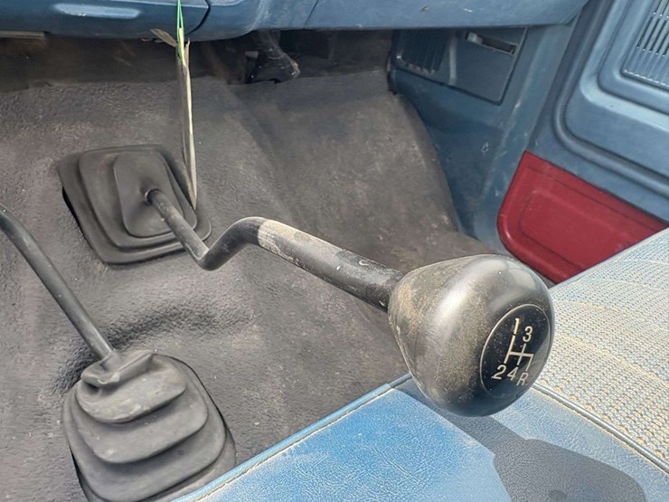 1984-ford-f250-image-25