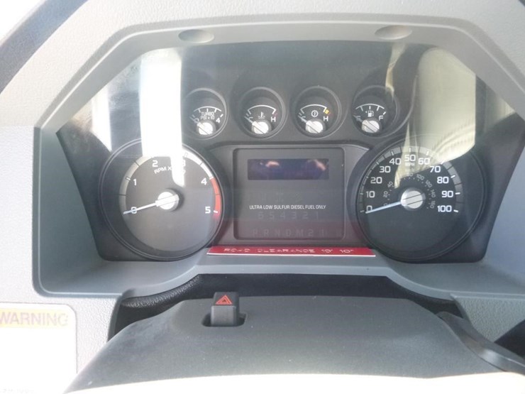 2011-ford-f550-image-25