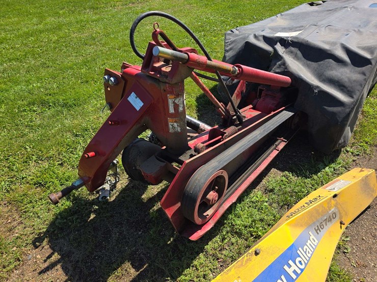 new-holland-h6740-image-16