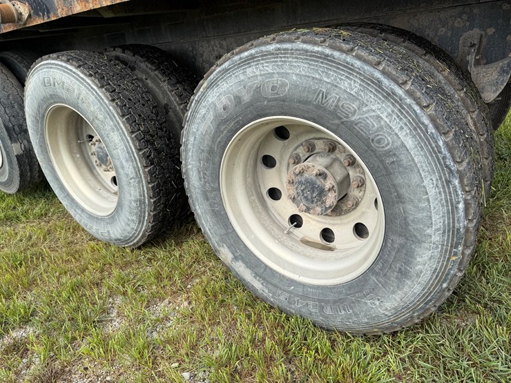 western-star-4900-image-26