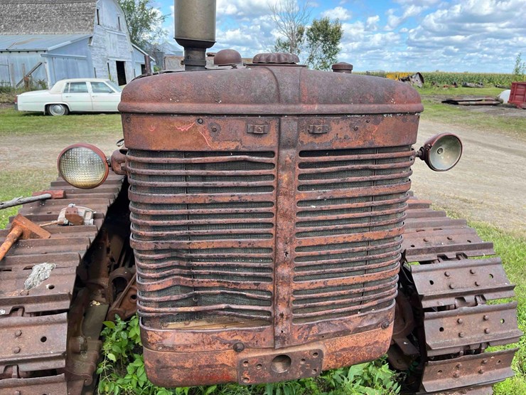 international-td14-crawler-image-20