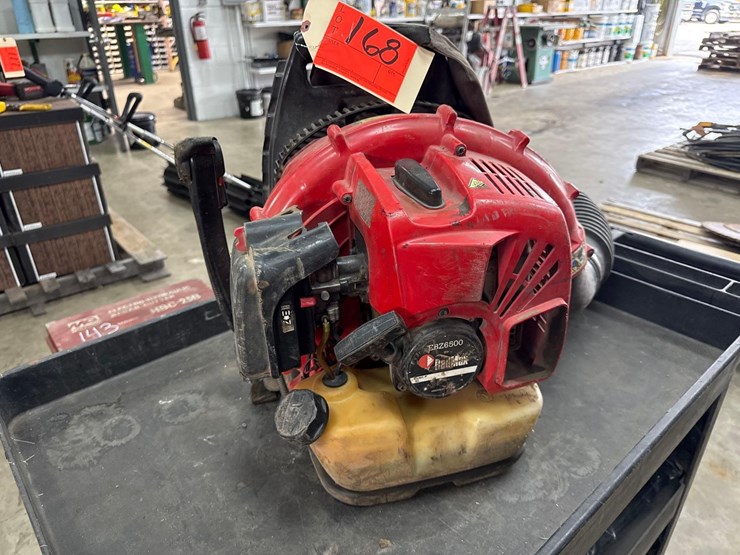 redmax-ebz6500-backpack-blower-support-equipment-image-2