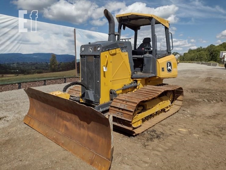 2022-deere-450k-image-42