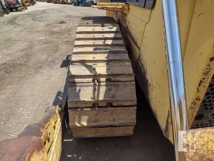 2004-komatsu-d65ex-15-image-39