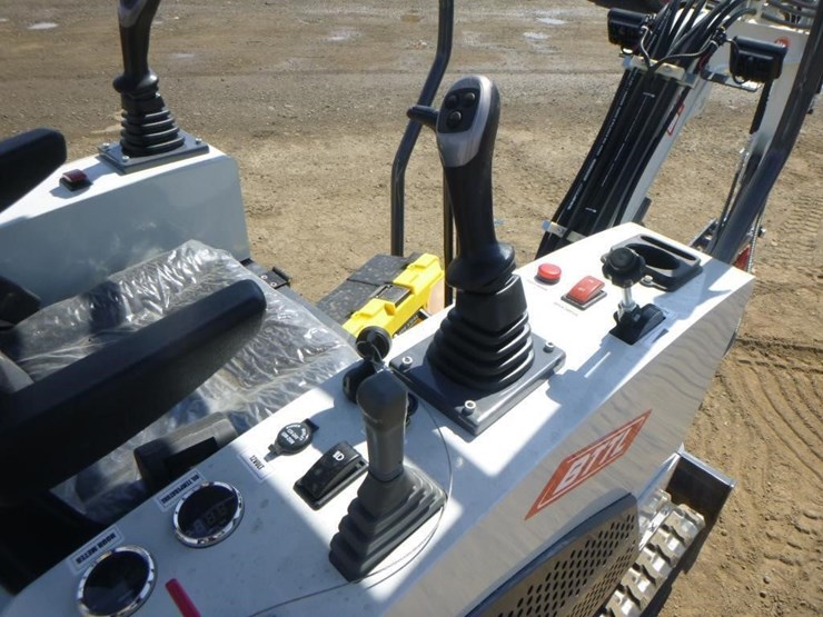 bttl-et15h-6-hydraulic-excavator-image-24