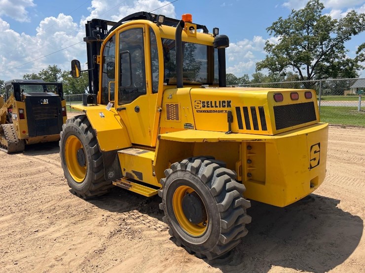 sellick-s80t4e-4ps-rough-terrain-forklift-image-2
