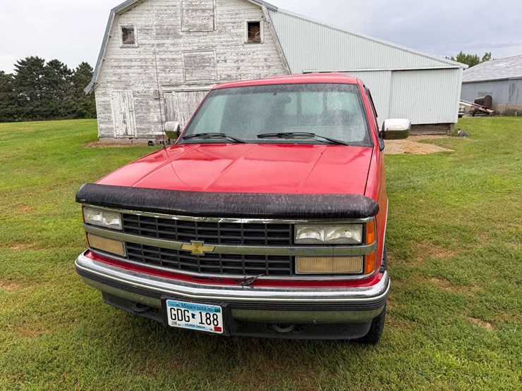 1993-chevrolet-silverado-image-3
