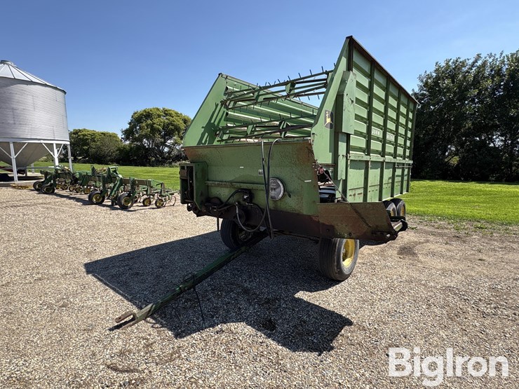 john-deere-714-image-1