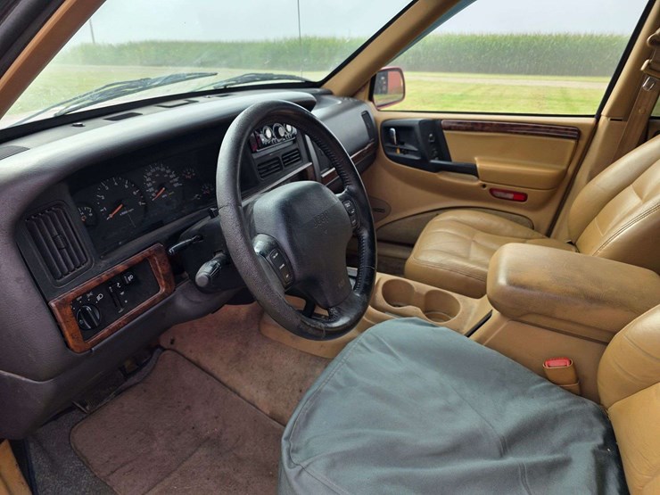 1996-jeep-grand-cherokee-limited-image-37