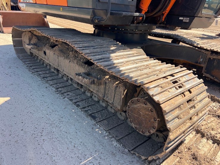 hitachi-zaxis-250lc-6n-excavator-image-26