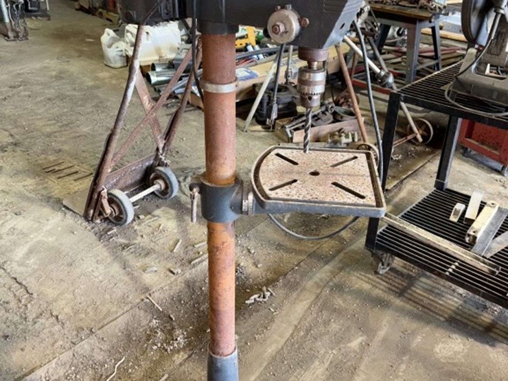 sears/craftsman-15”-floor-model-drill-press,-5/8”,-12-speed-image-2