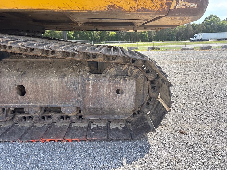 2010-komatsu-pc200-lc-8-image-8