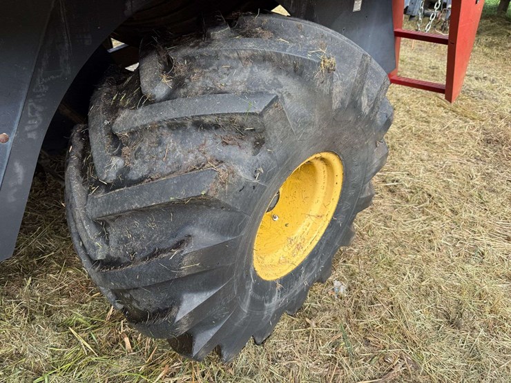 new-holland-590-image-20