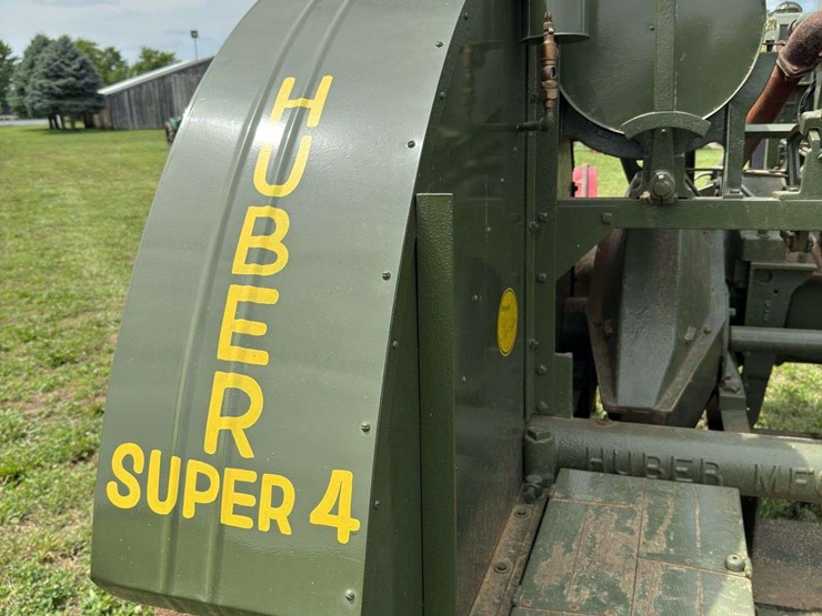 huber-super-4-tractor-image-6