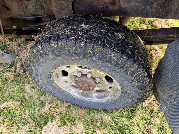 2003-chevrolet-2500-image-19