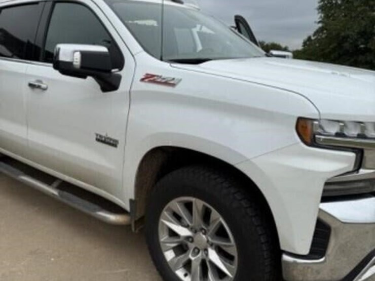 2019-chevrolet-silverado-image-5