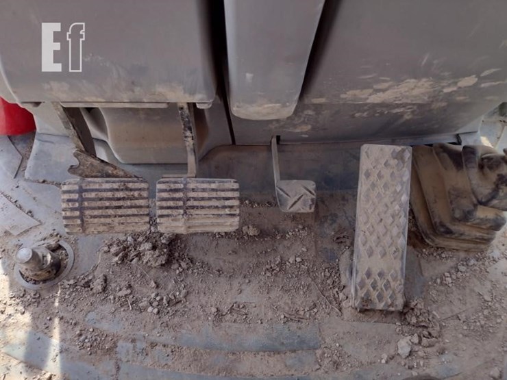 2011-caterpillar-420e-it-image-10