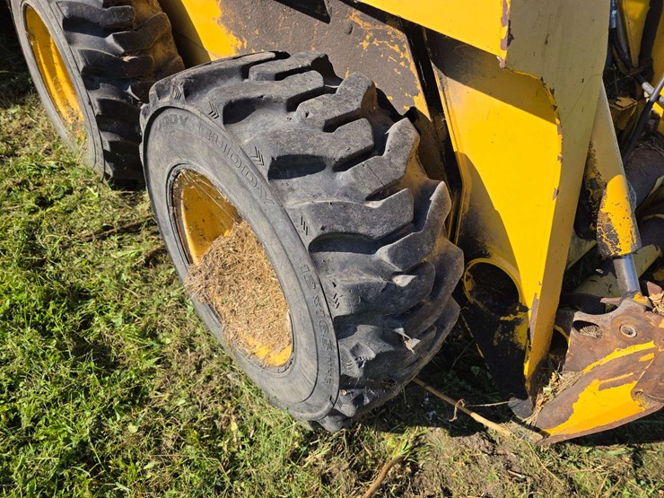 john-deere-250-image-4