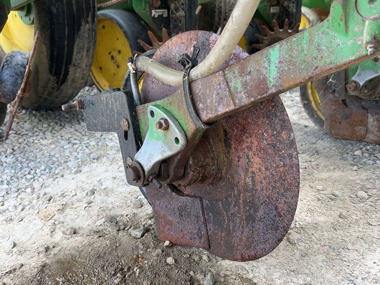 john-deere-7200-image-7