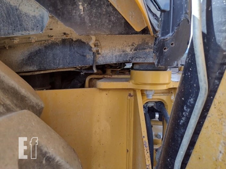 2011-caterpillar-420e-it-image-27