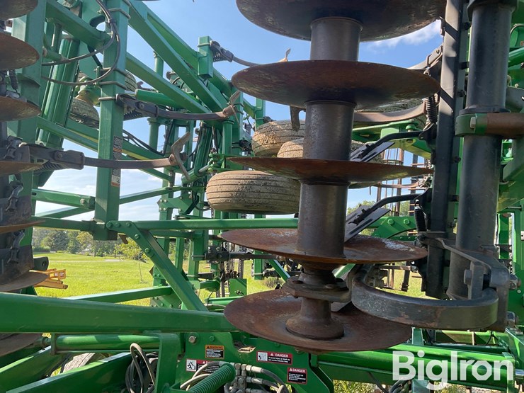 2008-john-deere-2310-image-16