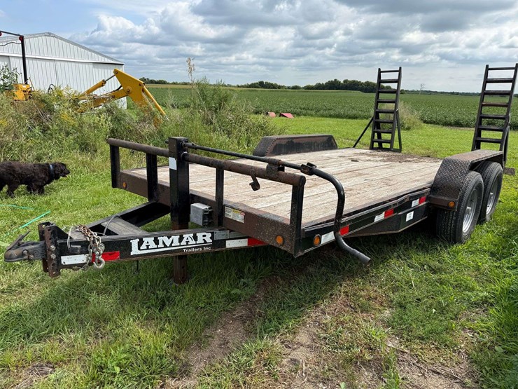 lamar-14’-tandem-axle-trailer,-2’-beavertail,-83”-wide,-5’x16”-steel-ramps,-8-bolt-hubs,-2-5/16”-bal-image-1