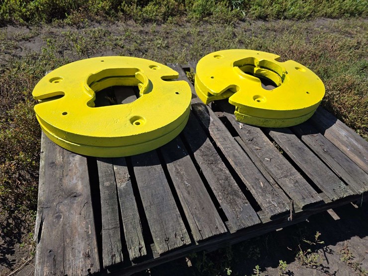 (4)-john-deere-older-style-rear-wheel-weights-image-3