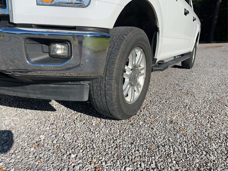 2017-ford-f150-image-9