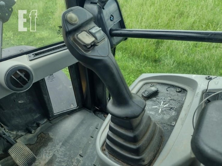 2018-caterpillar-910m-image-11