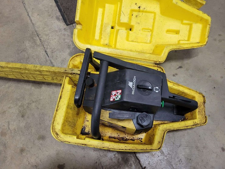 mcculloch-chain-saw-and-case,-runs-and-cuts-well-per-seller-image-1