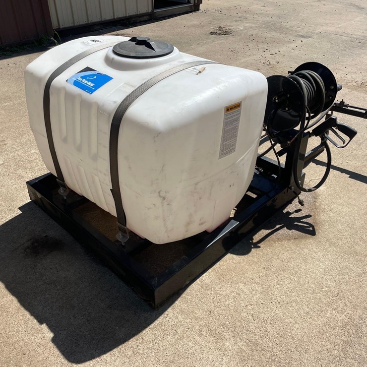 100 Gallon Spray Tank
