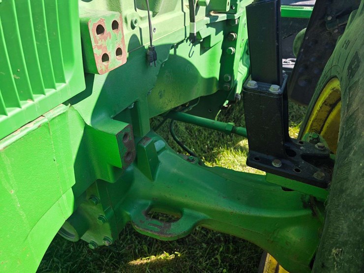 2004-john-deere-8320-image-27