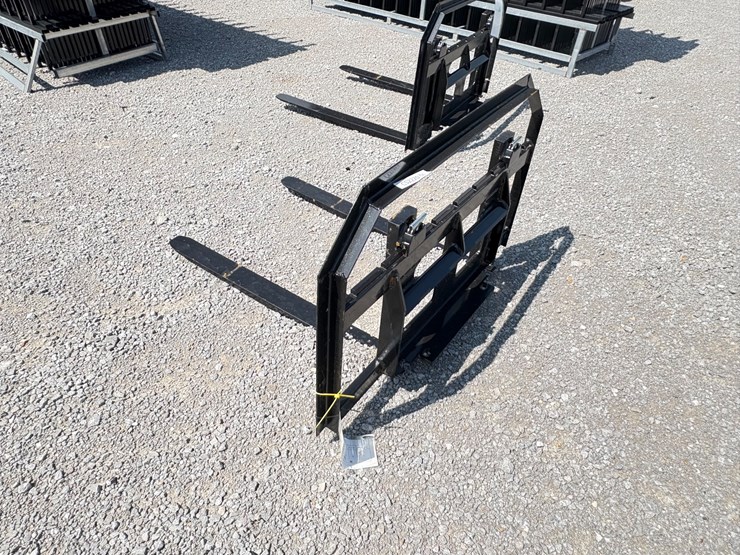 #28503-•-pallet-forks-image-4