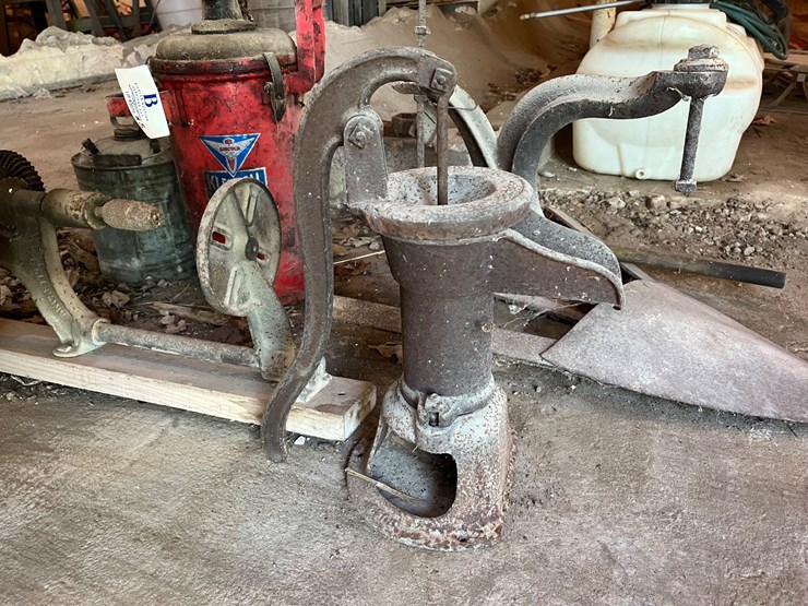 #3070-•-antique-kleenseal-pressure-tank-image-3