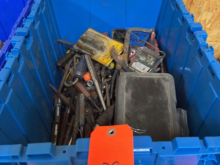 box-of-hand-tools-image-1