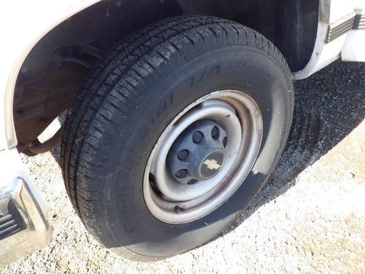 1998-chevrolet-3500-image-14