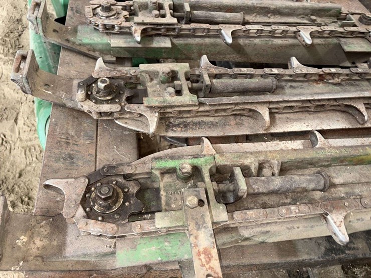 john-deere-12r22”-40-series-cornhead,-gvl-poly-snouts,-cob-saver,-powershafts-image-7