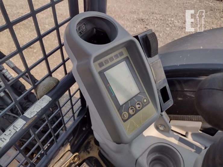 2018-deere-35g-image-8