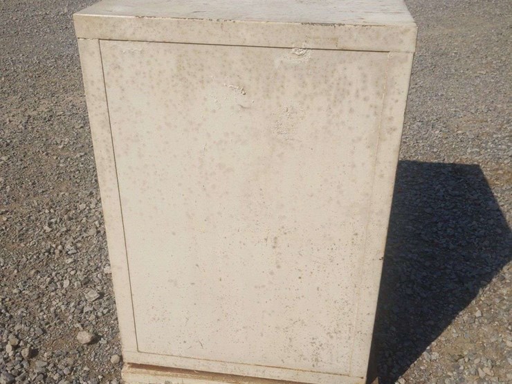 mosler-steel-safe-image-4