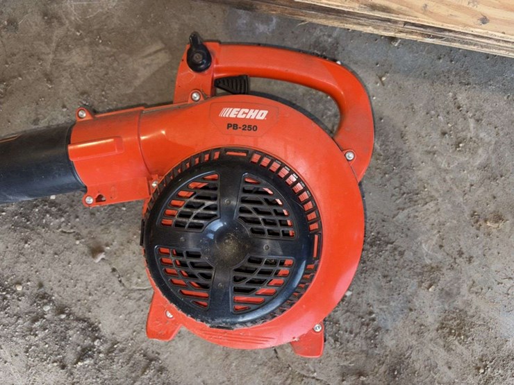 echo-gas-engine-pb-250-leaf-blower,-tested,-runs-image-3