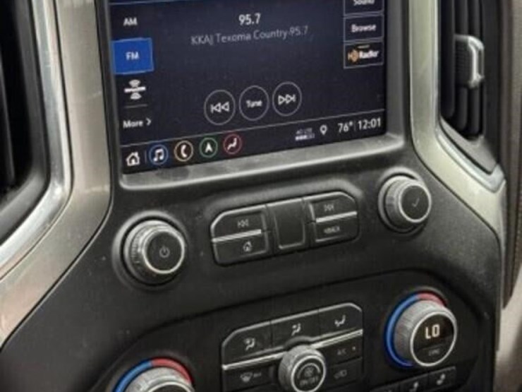2019-chevrolet-silverado-image-10