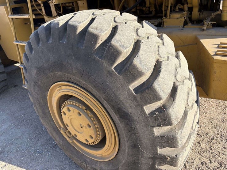 allis-chalmers-745-wheel-loader,-23.5-25-tires,-20-ply-fronts,-16-ply-rears,-115”-material-bucket,-w-image-21