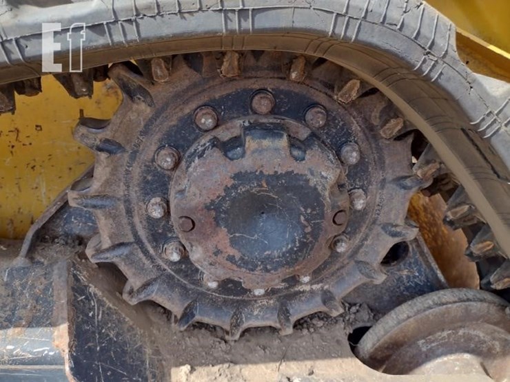 2022-deere-317g-image-20