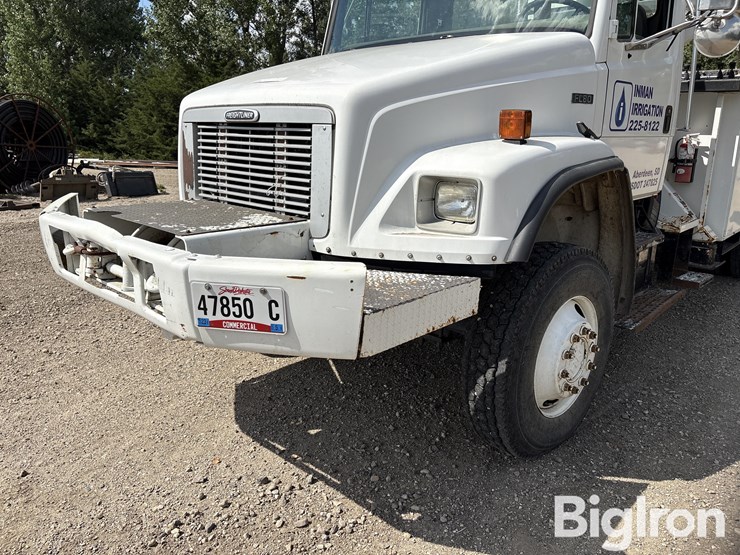 2003-freightliner-fl80-image-9