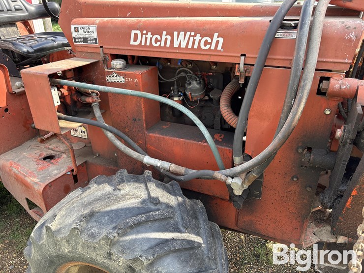 ditch-witch-r65-image-10
