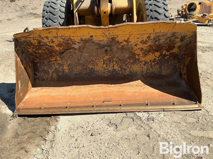 deere-444e-image-12