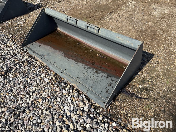 bobcat-74”-heavy-duty-skid-steer-bucket-image-1