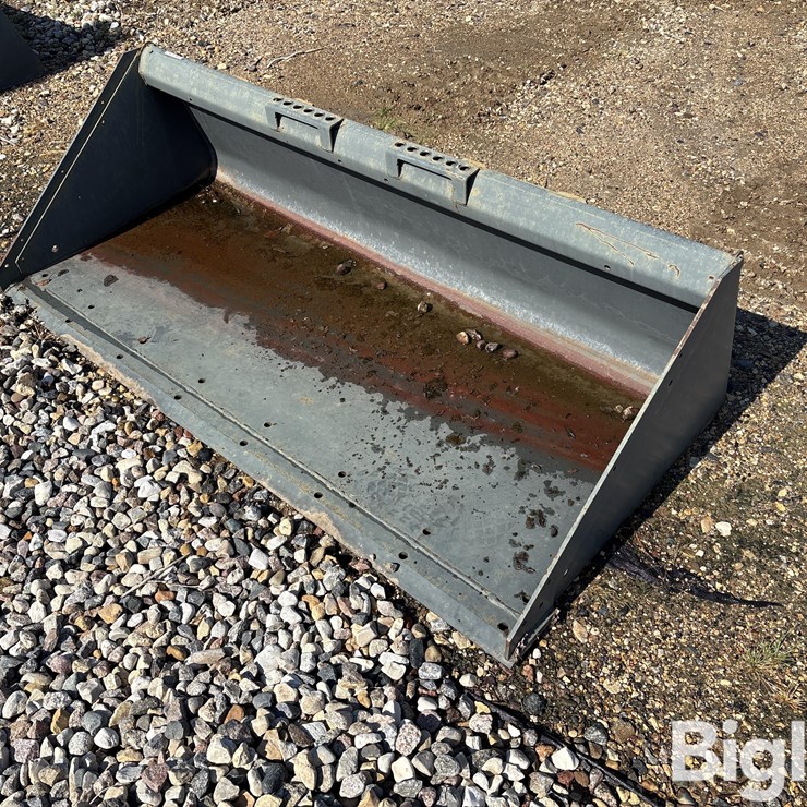 Bobcat 74” Heavy Duty Skid Steer Bucket